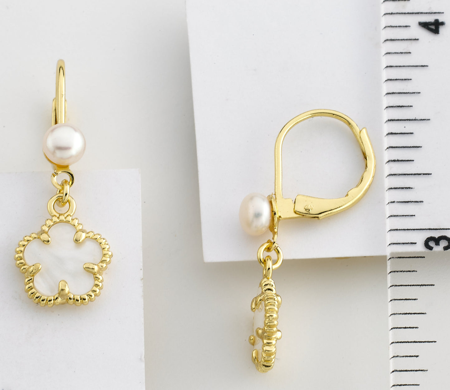 Mother of Pearl Flower Earring Wholesale