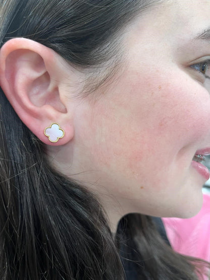 LMTS Classic! Mother Of Pearl Clover Stud Earring