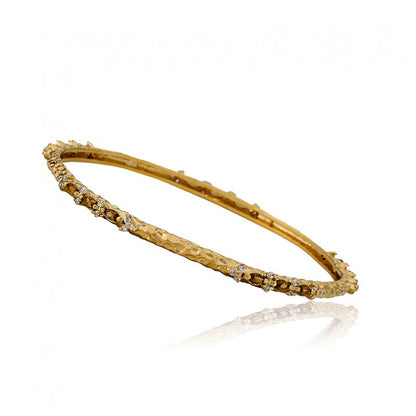 ARCTIC MIST Gold Satin Hammered Stones Bangle