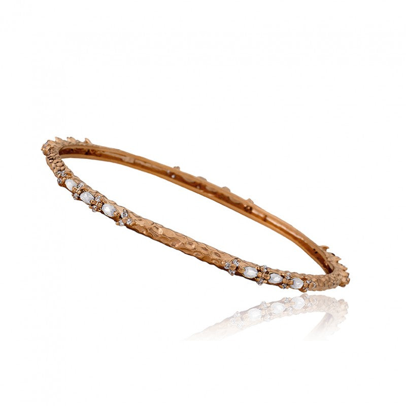 ARCTIC MIST Hammered Bangle