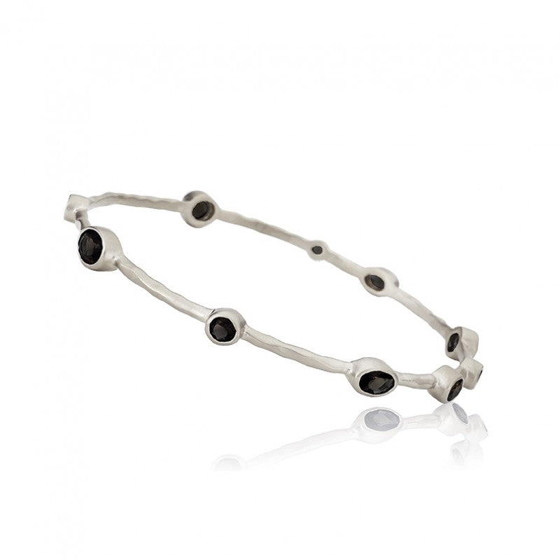 ARCTIC MIST Hammered Small Stones Thin Bangle